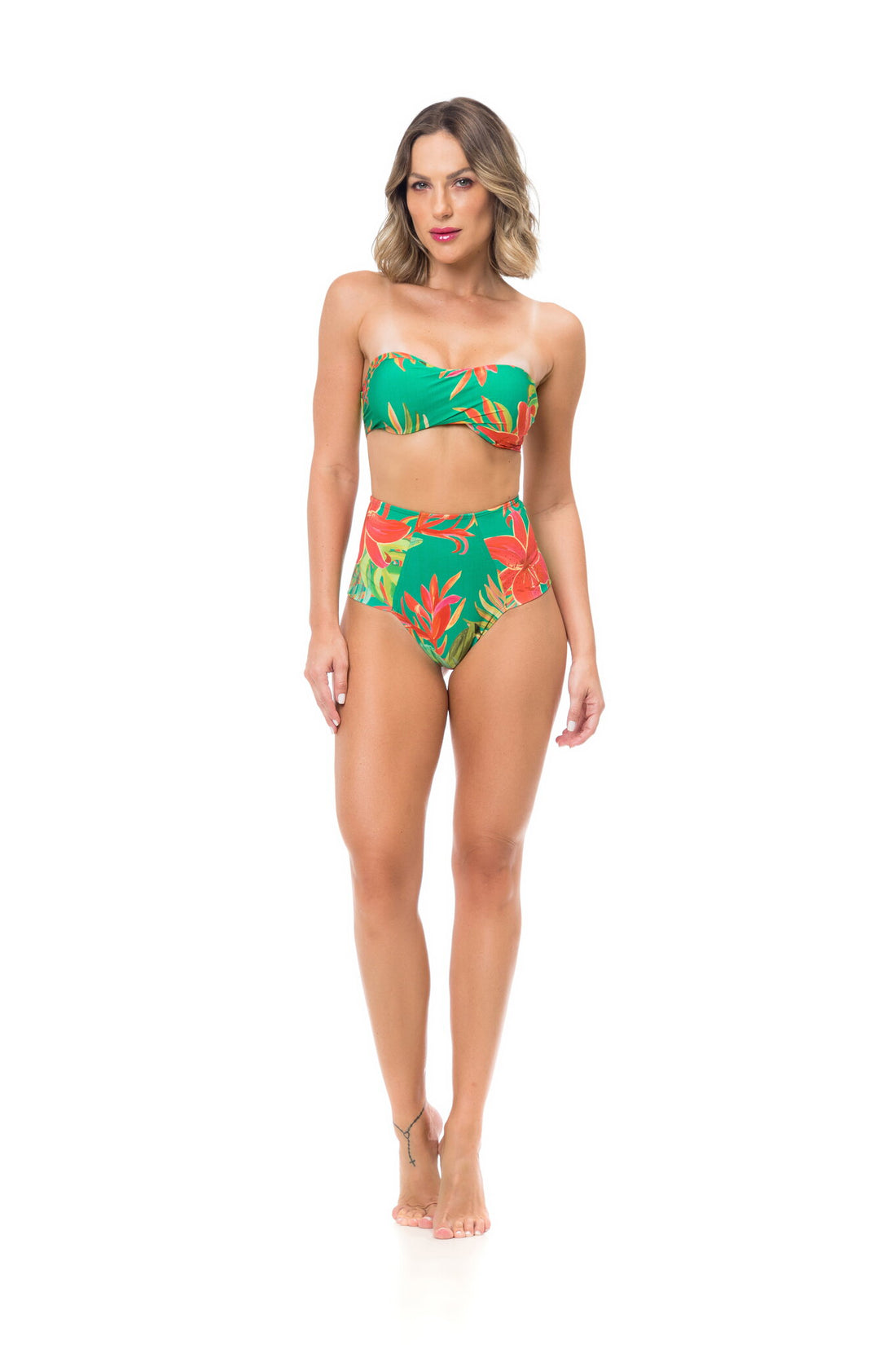 Model Front: La Playa Two Piece Swimwear Tqc Hot Lirio
