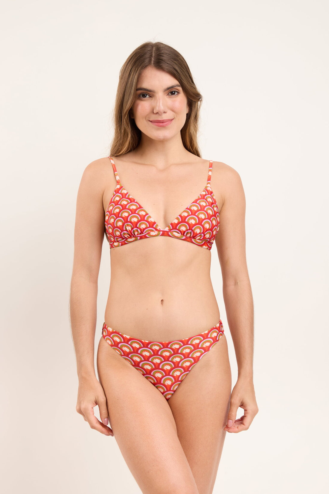 Model Front: Rio De Sol Two Piece Swimwear Set Floral-Scales Tri-Fixo Essential-Comfy