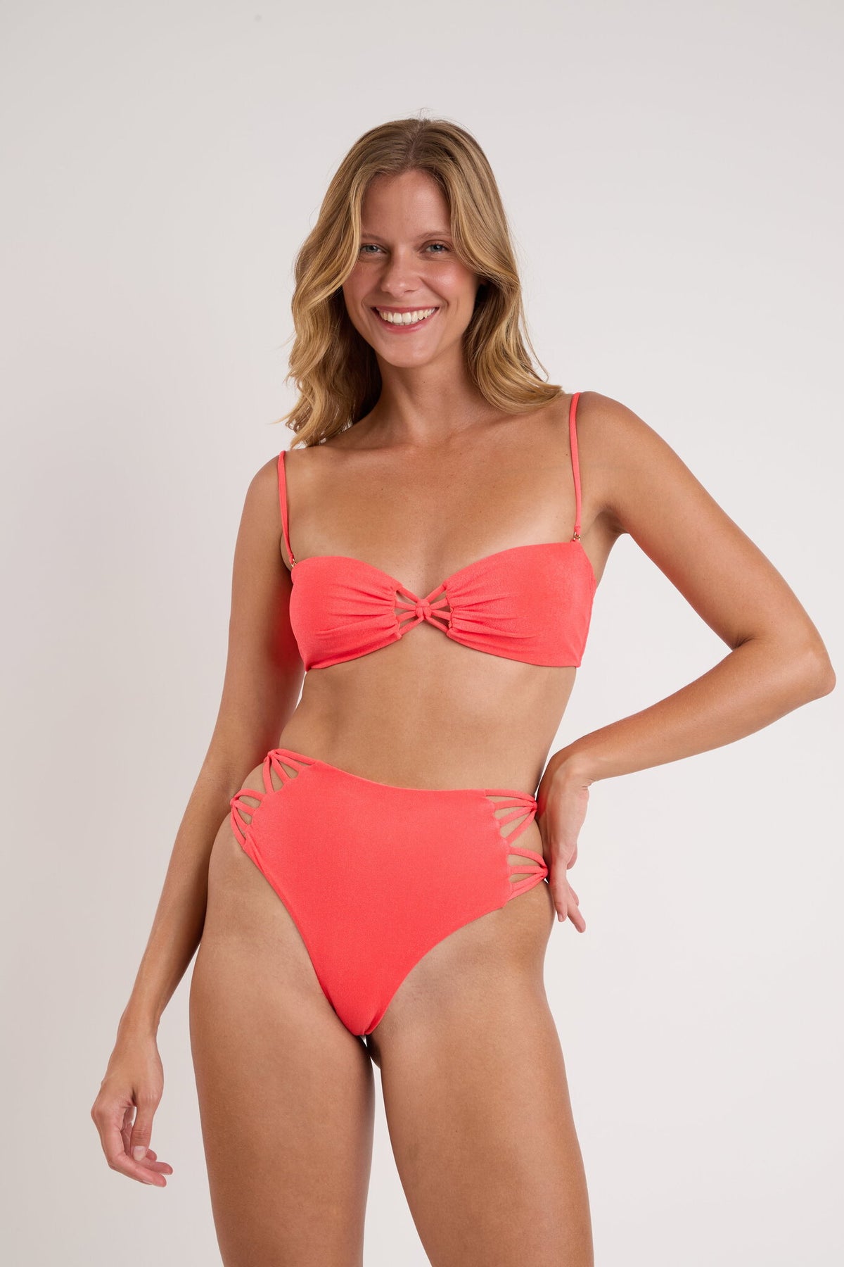 Image 05: Rio De Sol Two Piece Swimwear Set Malibu-Folia Bandeau-Iris Highwaist-Spin-Iris
