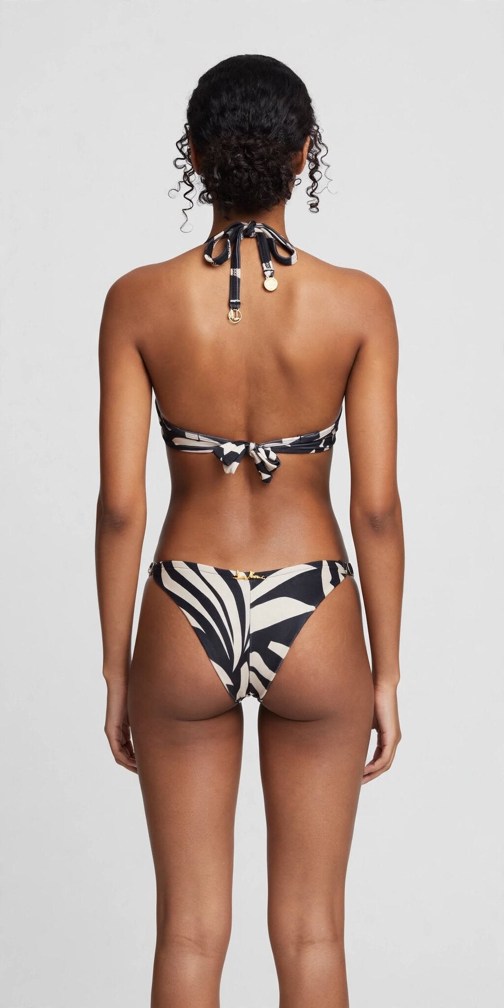 Model Back: Lua Morena Bikini Tops Top Brisa-Da-Noite Meia-Taca
