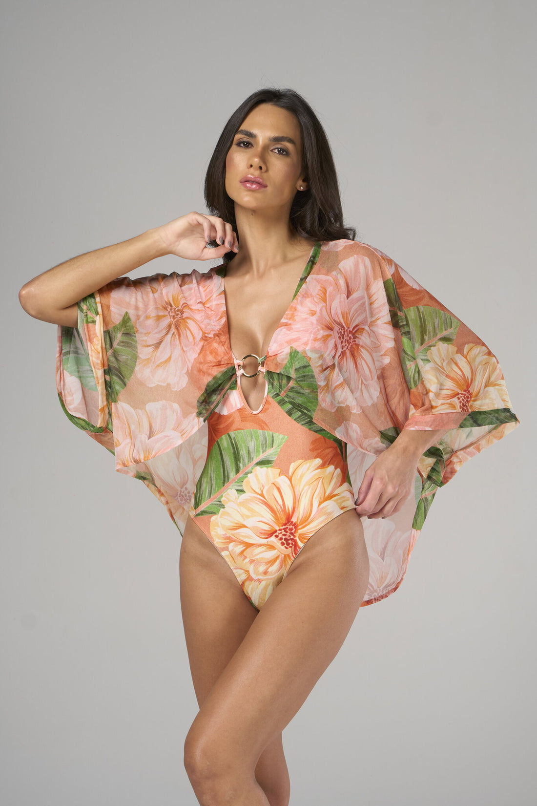 Image 02: Lua Morena One Piece Swimsuits Maio Rosa-Silvestre Capa