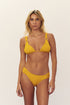 Model Front: Blueman Set Set Seiva-Doce-Amarela Rainbow New-Pacifico