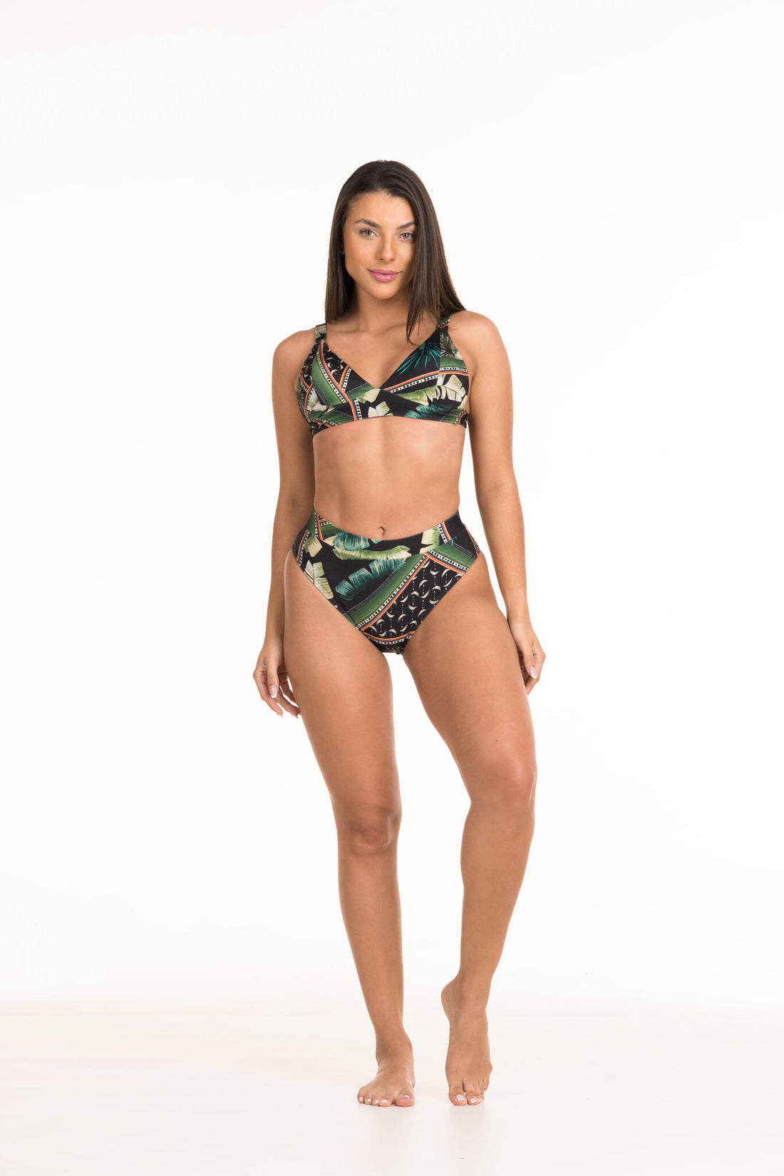 Model Front: La Playa Bikini Tops Top Hot Cavada Nomade