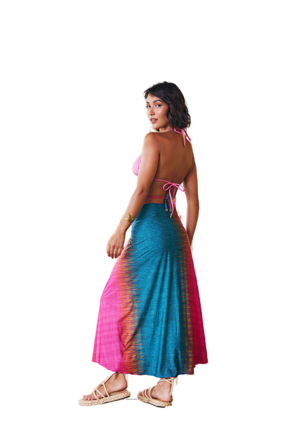 Model Back: Lua Morena Skirts Multiformas Argola Uv Saire