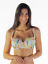 Model Front: La Playa Bottom Bottom Basico Paleta