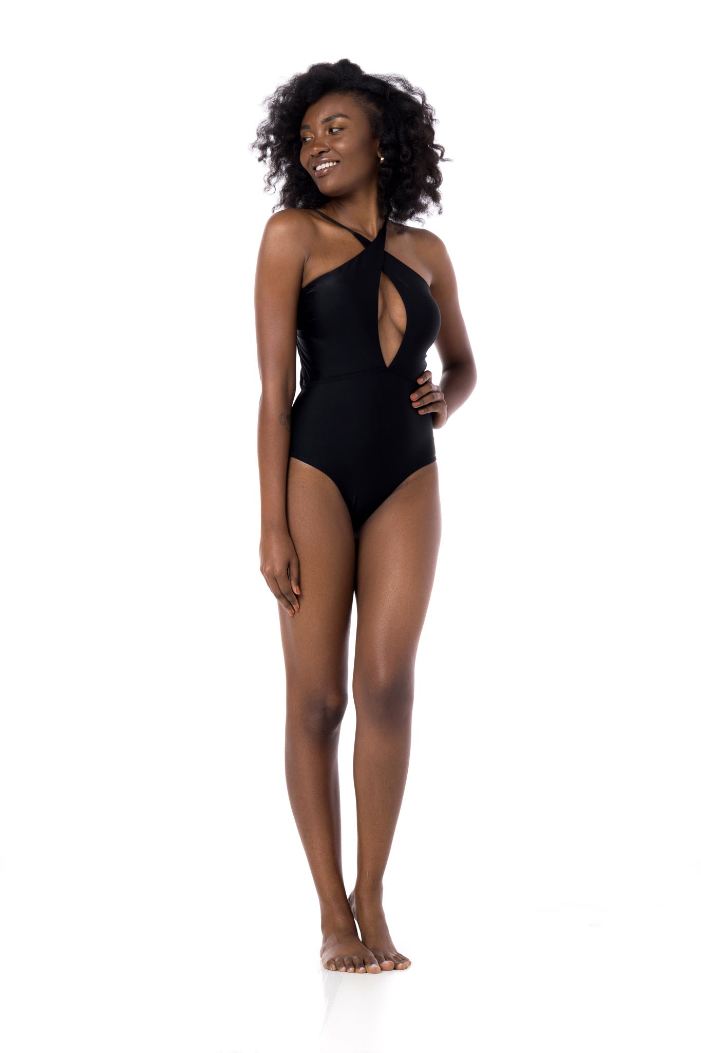 Model Front: La Playa One-Piece Multi Preto