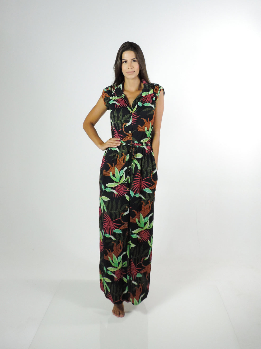 Model Front: La Playa Maxi Dresses Vestido Chemise Jungle