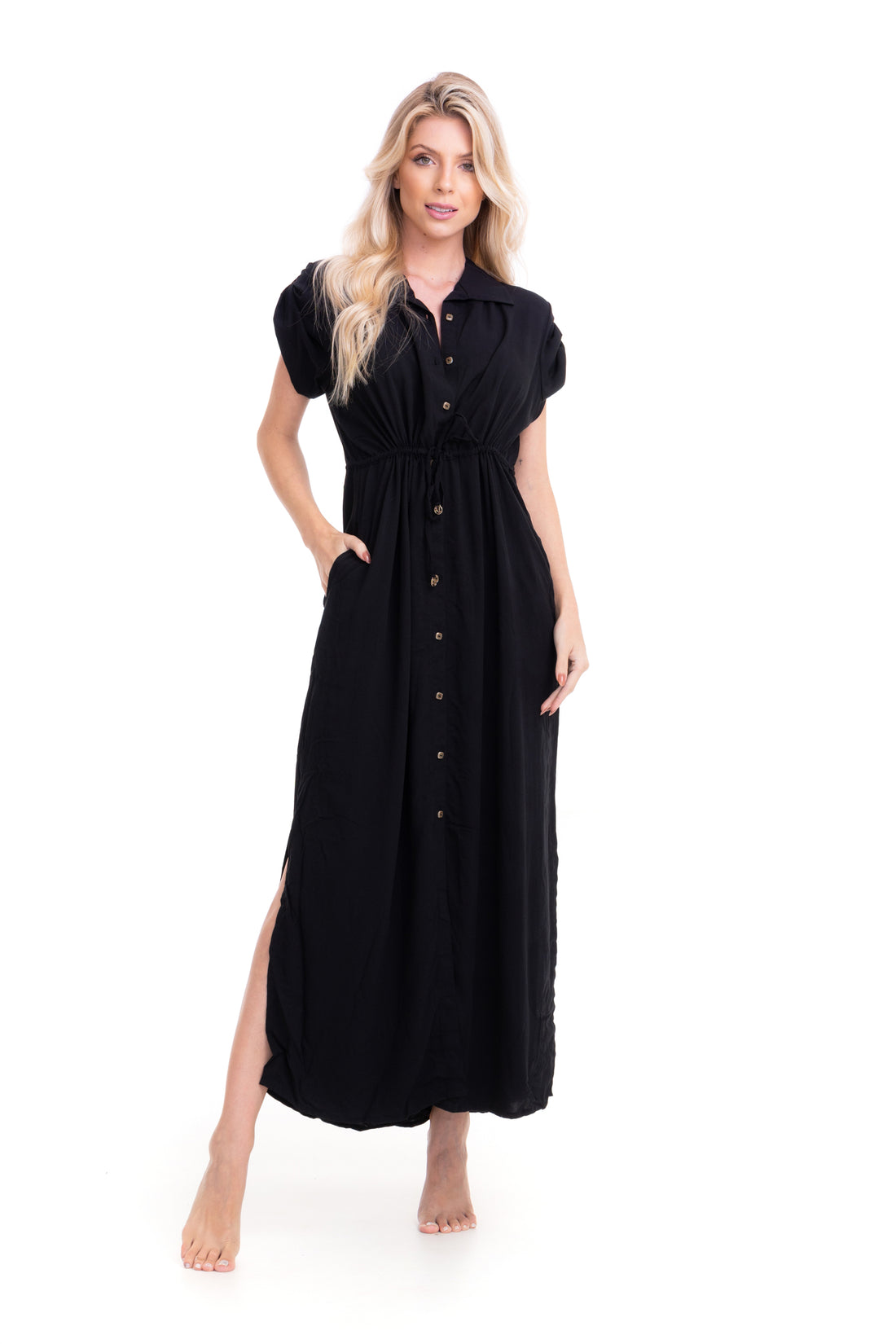 Model Front: Lua Morena Beach Dresses Long Shirtdress Liso Preto