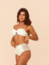 Model Front: Lua Morena Set Set Areia Meia-Taca-Bolha-Ilhos Media-Macrame