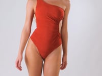 Video: Rio De Sol One-Piece Malibu-Chili Maeve