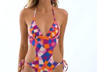 Video: Rio De Sol One-Piece Funny Trikini