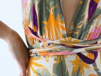 Video: Rio De Sol One-Piece Oasis New Vegas