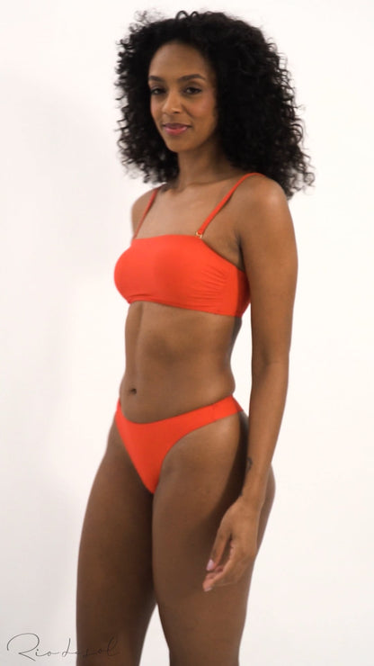 Video: Rio De Sol Two Piece Swimwear Set Rouge Bandeau-Reto Nice-Fio