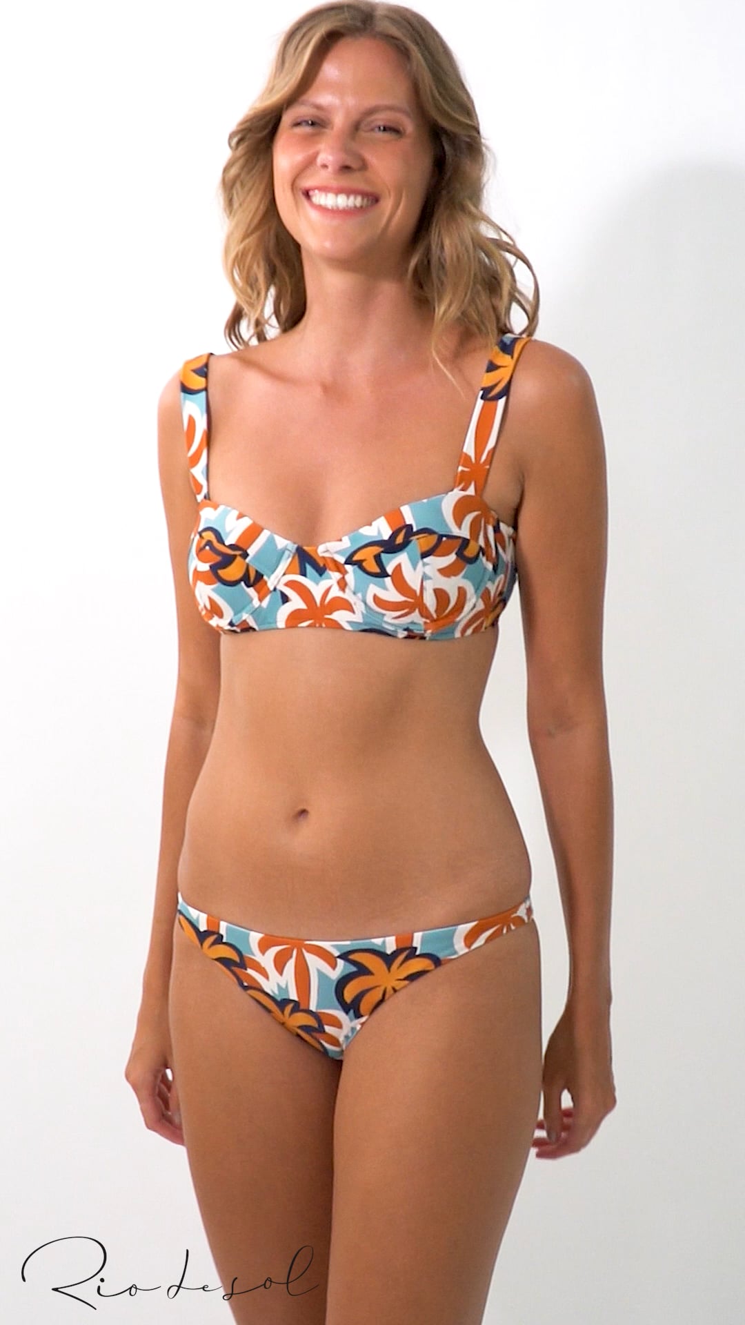 Video: Rio De Sol Bikini Bottoms Bottom Kauai Leblon
