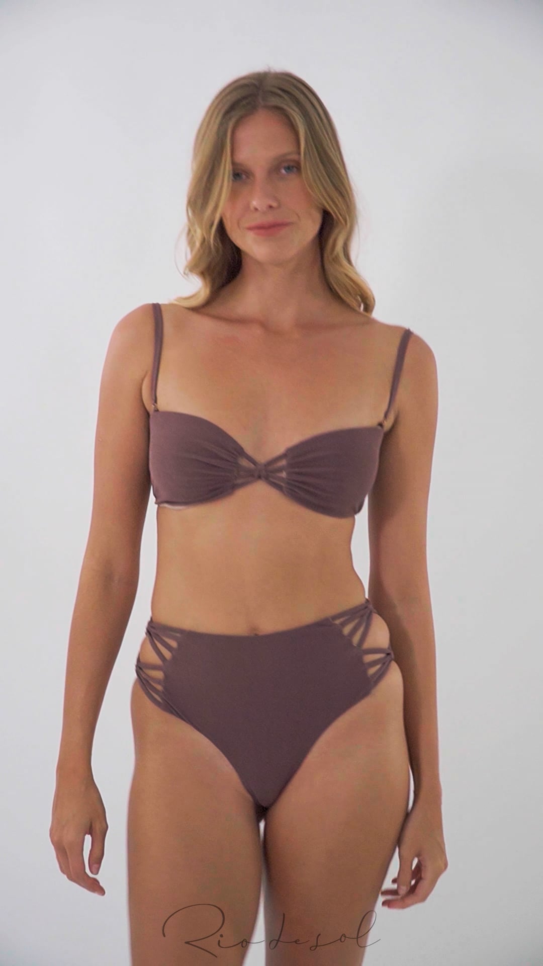 Video: Rio De Sol Bikini Tops Top Malibu-Ebano Bandeau-Iris