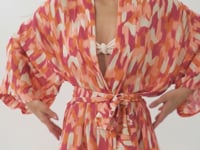 Video: Rio De Sol Kaftans And Kimonos Mirage Kaftan Bel