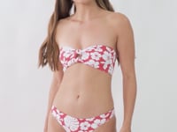 Video: Wednesday In Hawaii By Rio De Sol Top Top Pua-Hibiscus Lani