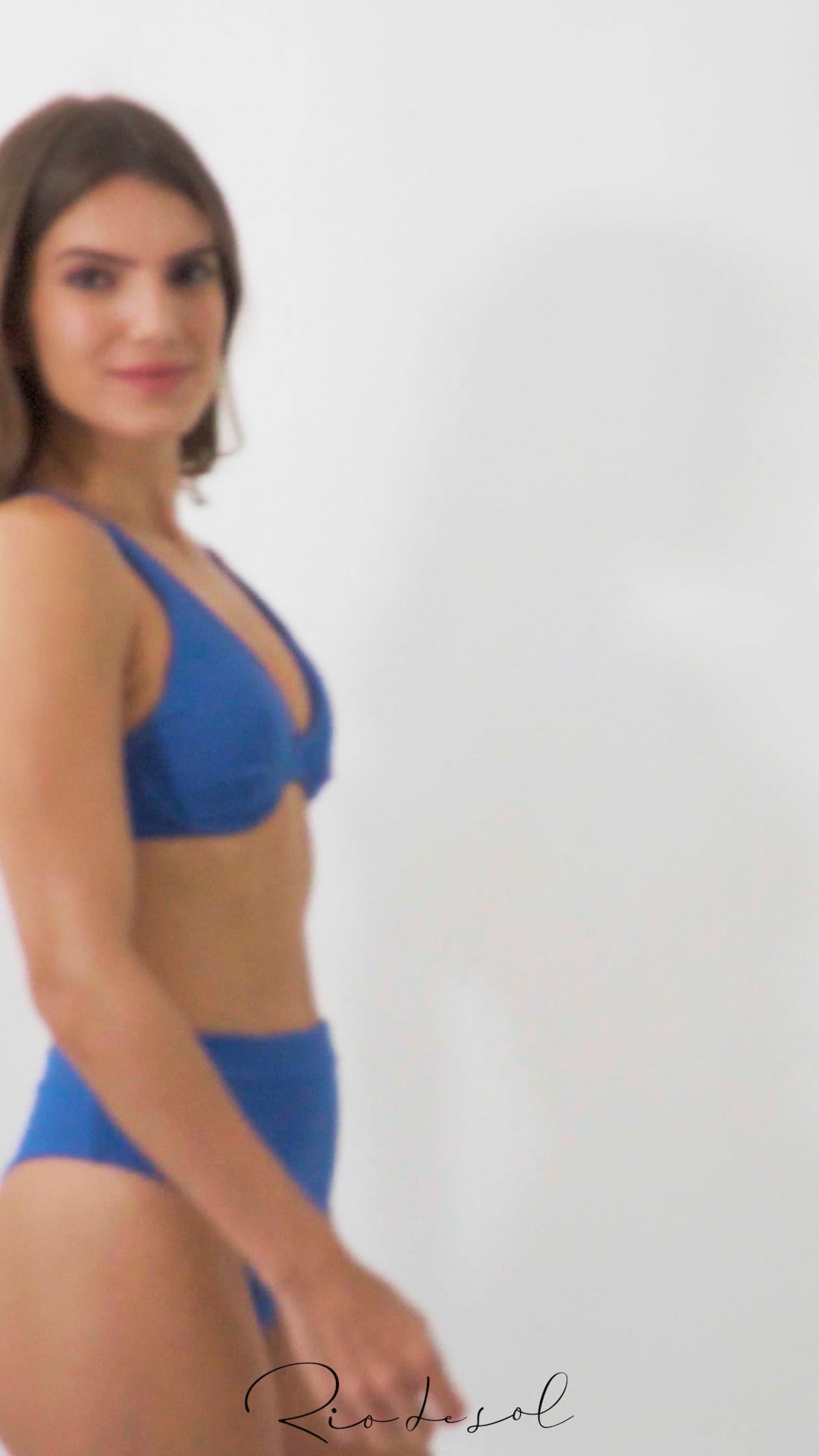 Video: Rio De Sol Bikini Tops Top Sand-Nautico Chantal