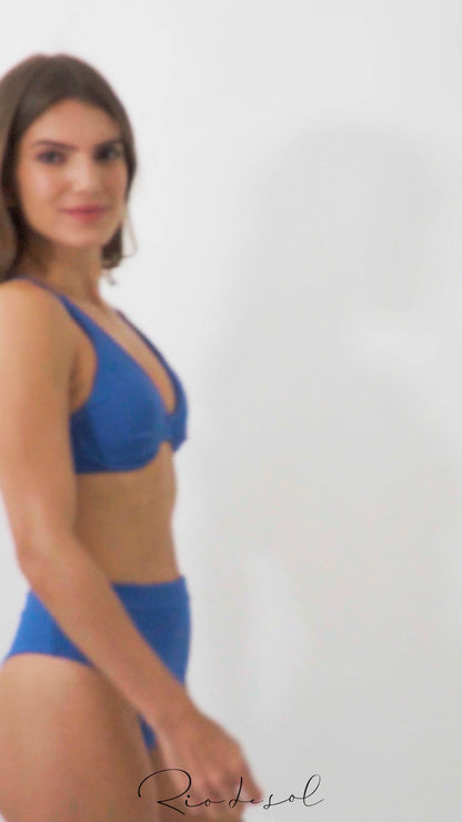 Video: Rio De Sol Bikini Tops Top Sand-Nautico Chantal