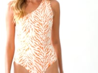Video: Rio De Sol One-Piece Sahari Sienna