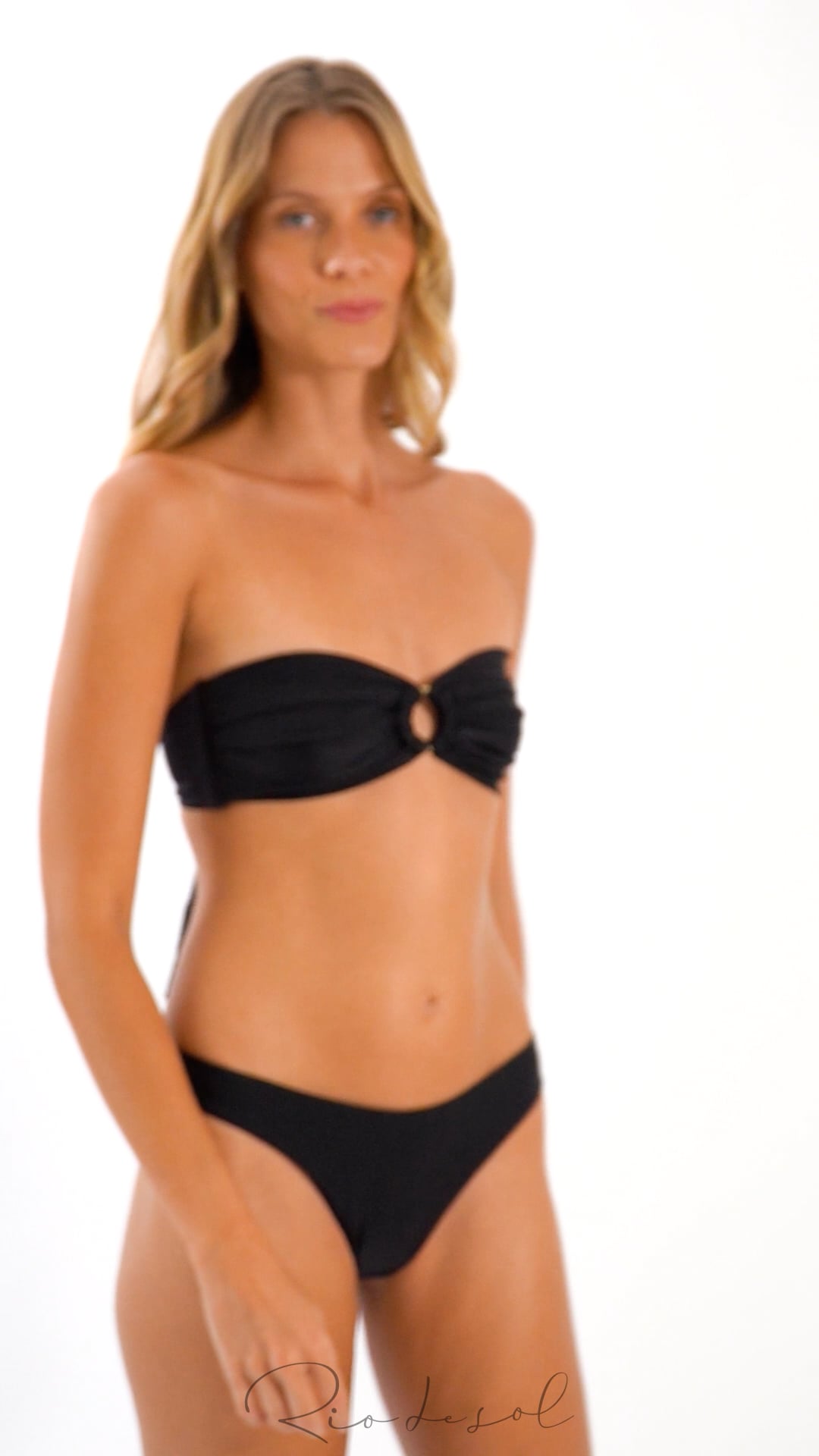 Video: Rio De Sol Bikini Tops Top Shimmer-Black Mavi