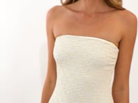 Video: Rio De Sol One-Piece Brisa-Offwhite Tube-Op