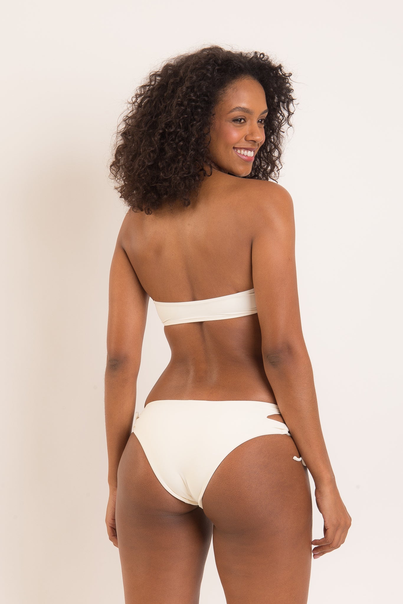Model Back: Rio De Sol Bottom Bottom Off-White Madrid