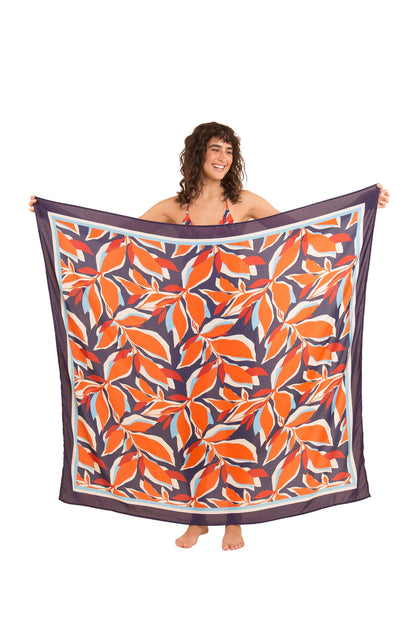 Model Front: Rio De Sol Pareo Leaves Canga