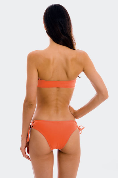 Model Back: Rio De Sol Set Set Light-Peach Bandeau-Reto Madrid