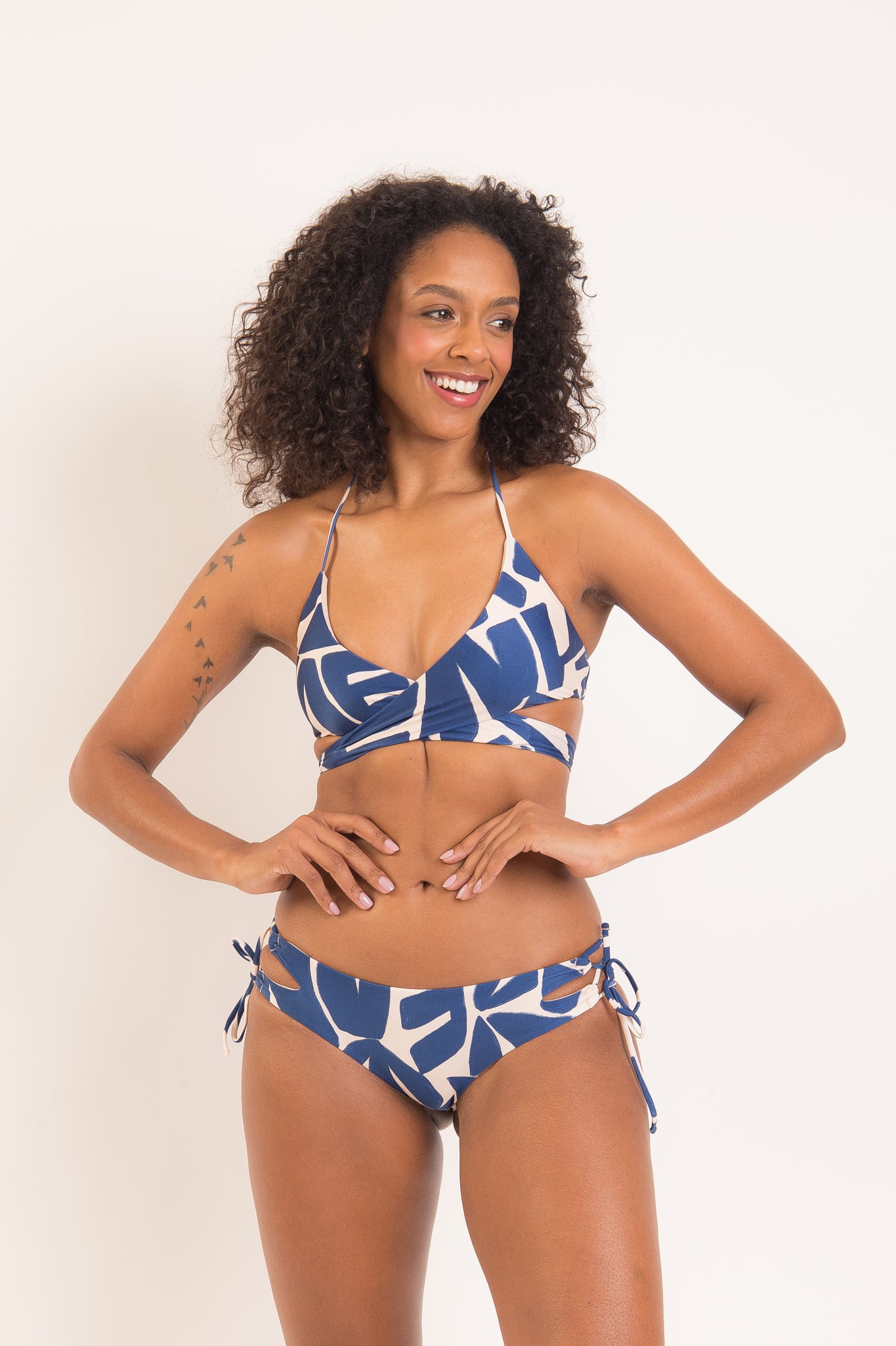 Image 06: Rio De Sol Set Set Pottery Kate Madrid