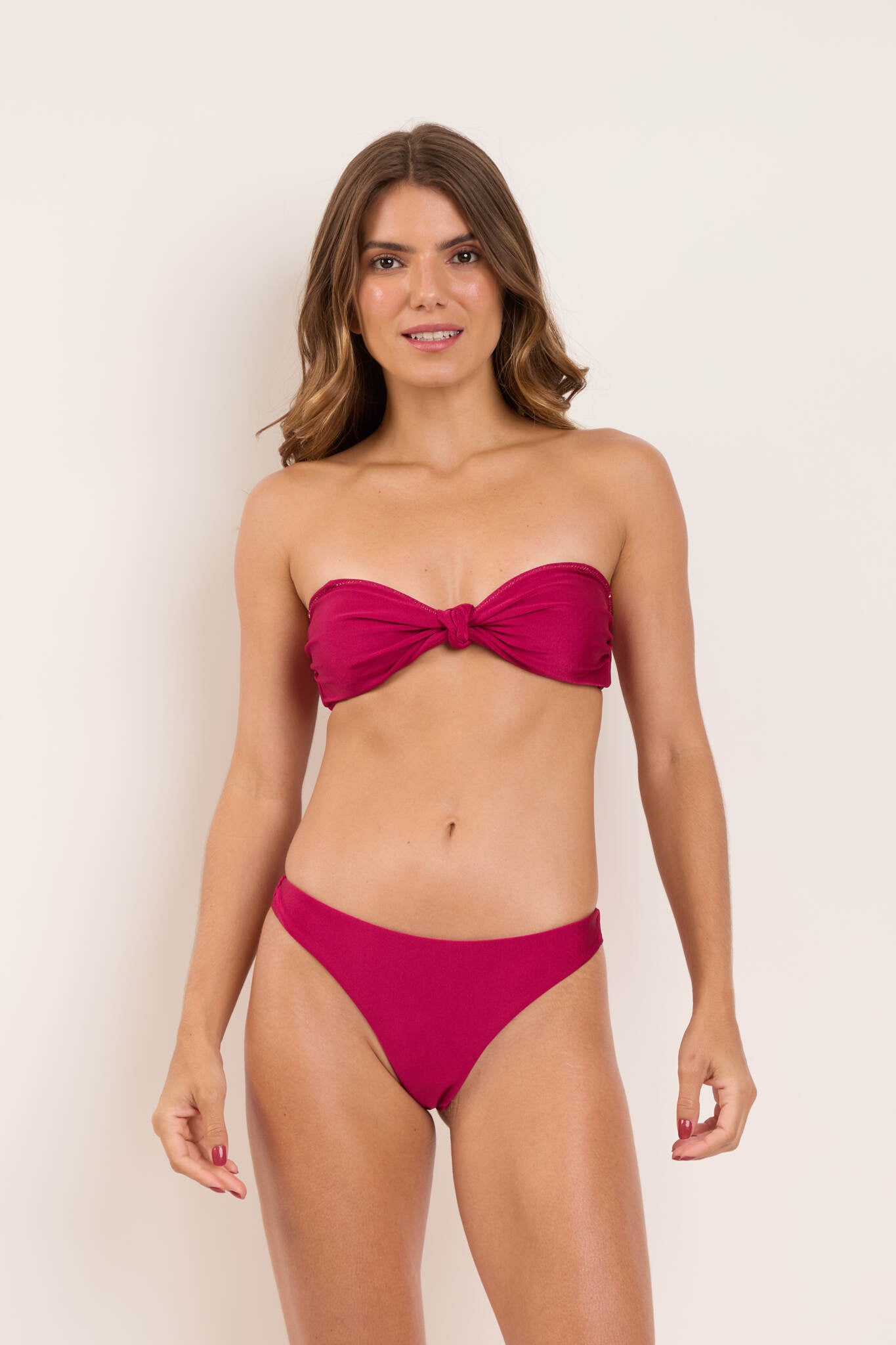Model Front: Rio De Sol Set Set Shimmer-Desejo Bandeau-Joy Essential