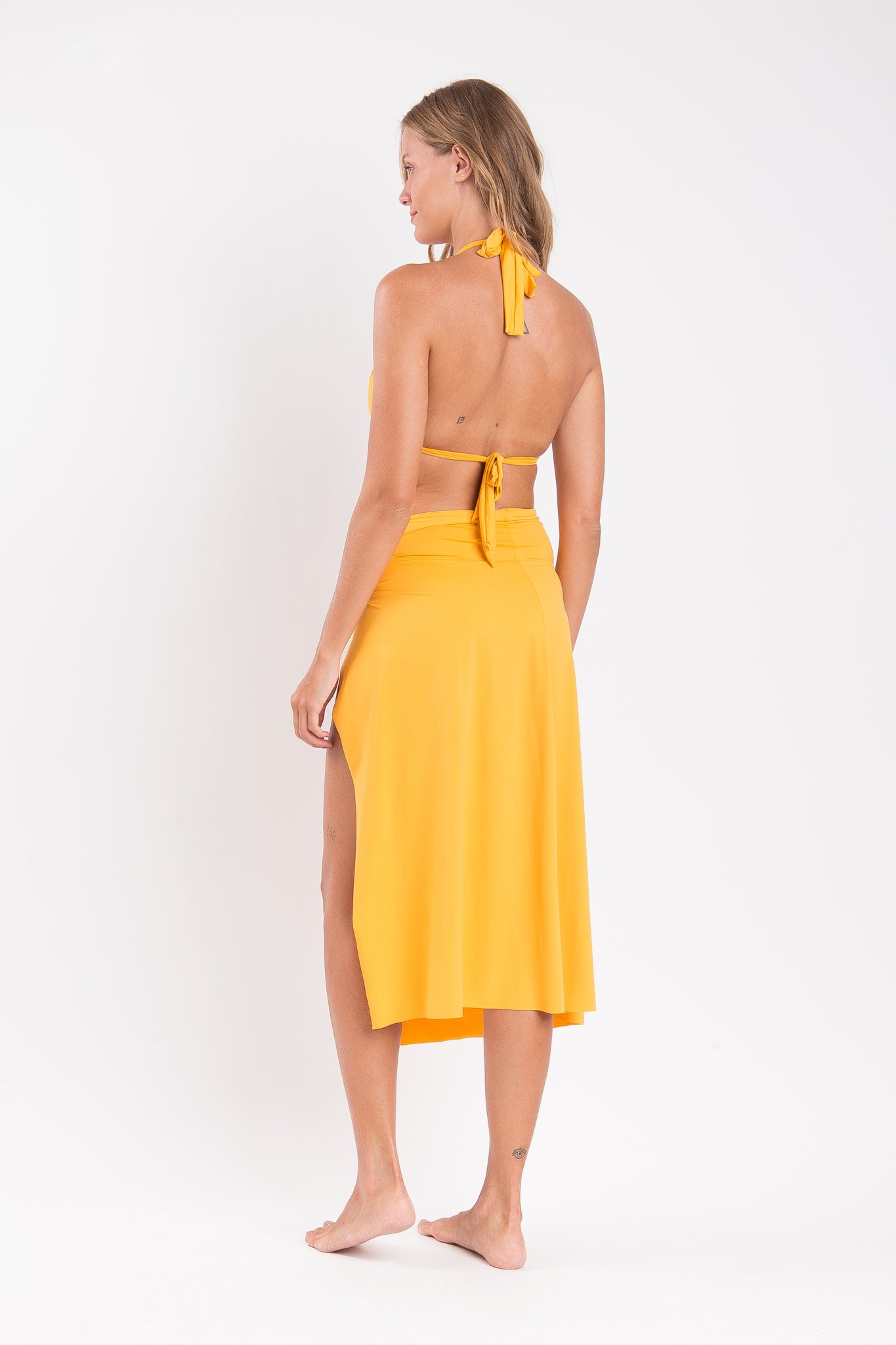Model Back: Rio De Sol Beach Skirt Solar Long-Skirt-Knot