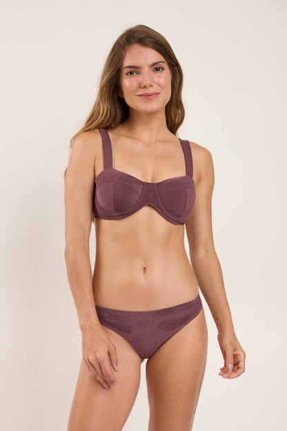 Model Front: Rio De Sol Top Top Malibu-Ebano Amelia