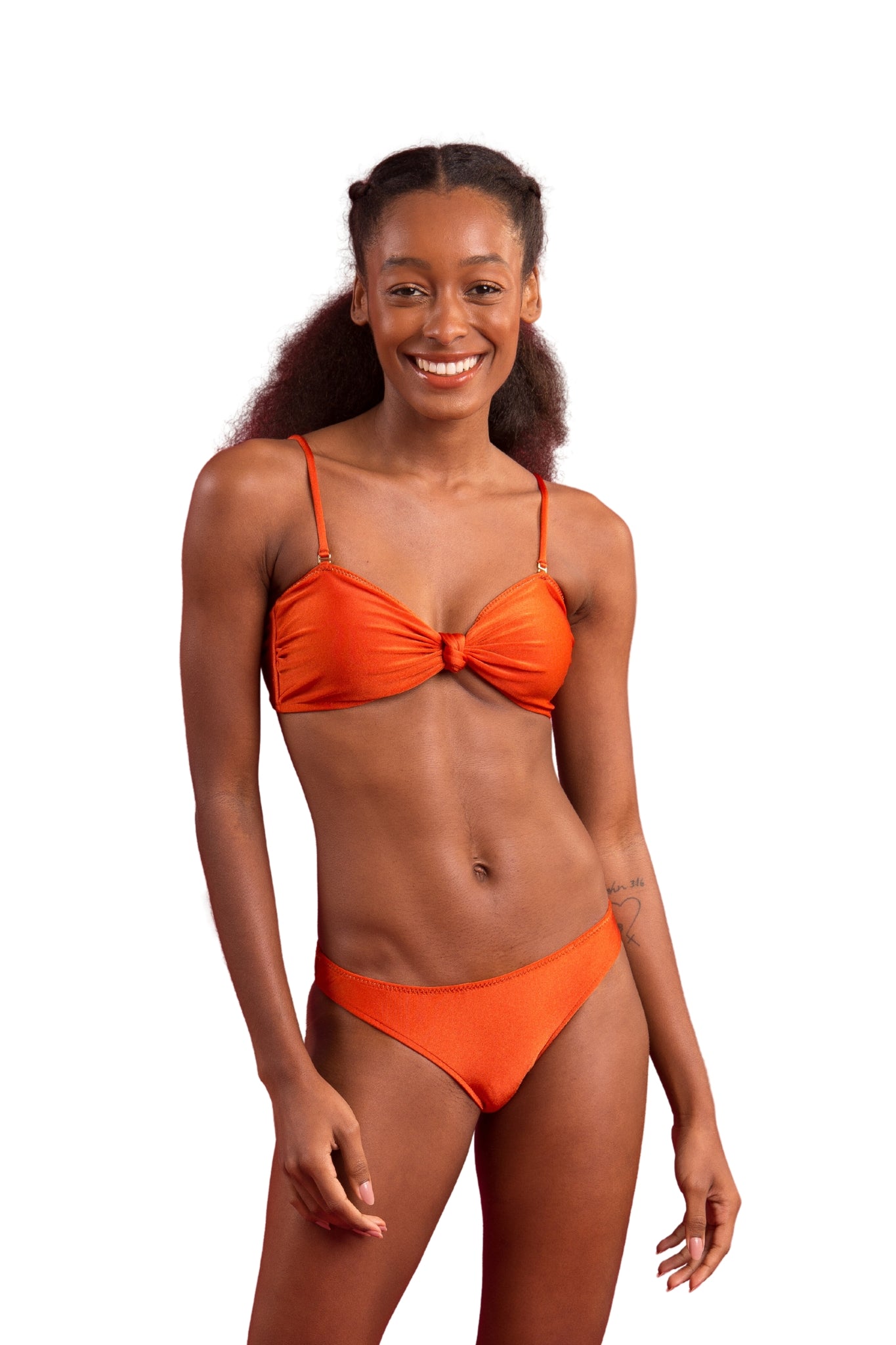 Model Front: Rio De Sol Top Top Paprica Bandeau-Joy