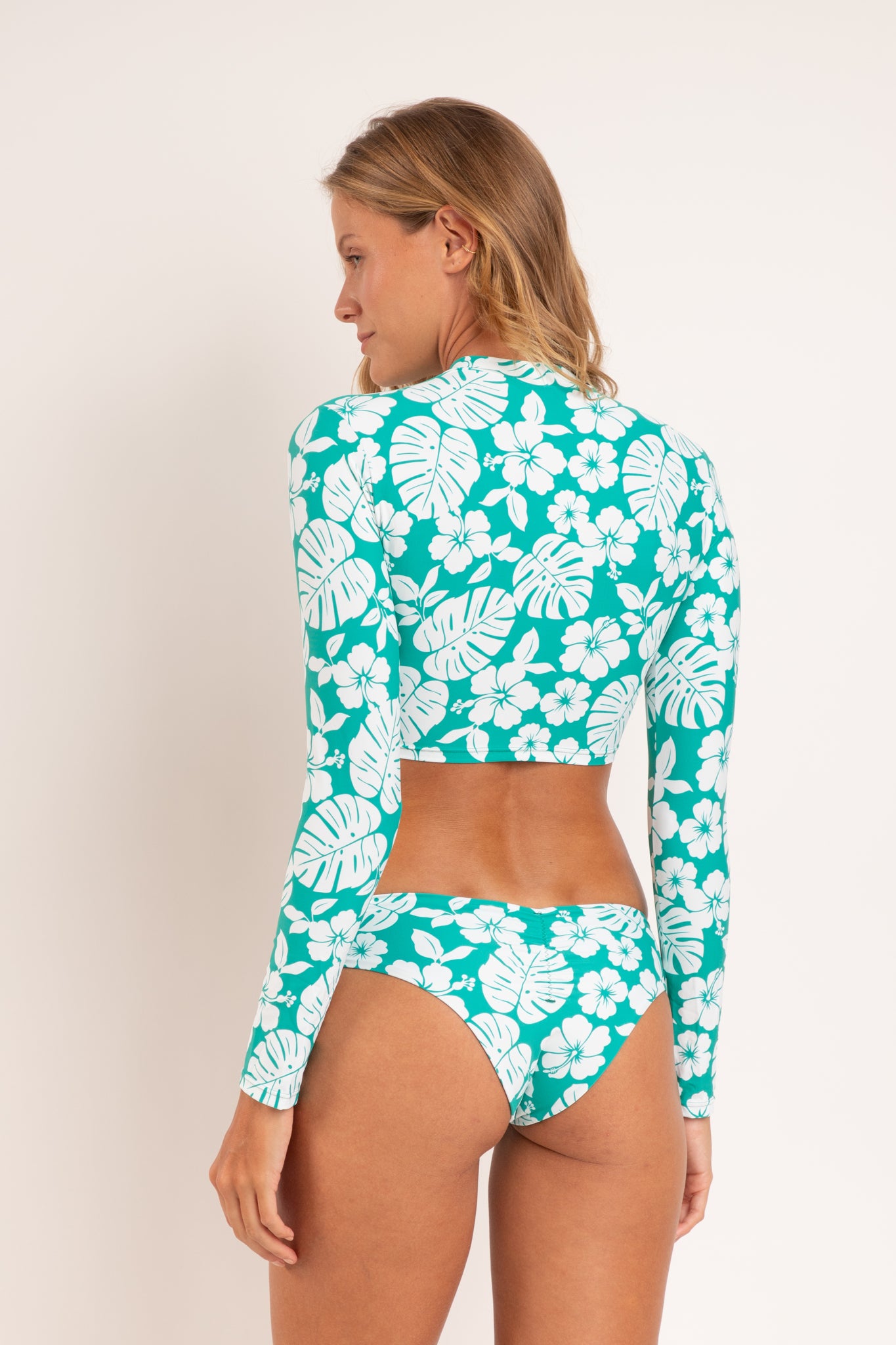 Model Back: Rio De Sol Top Top Pua-Valley Reef