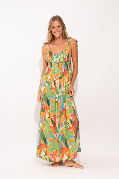 Model Front: Rio De Sol Beach Dresses Tropical Long Dress Chiara